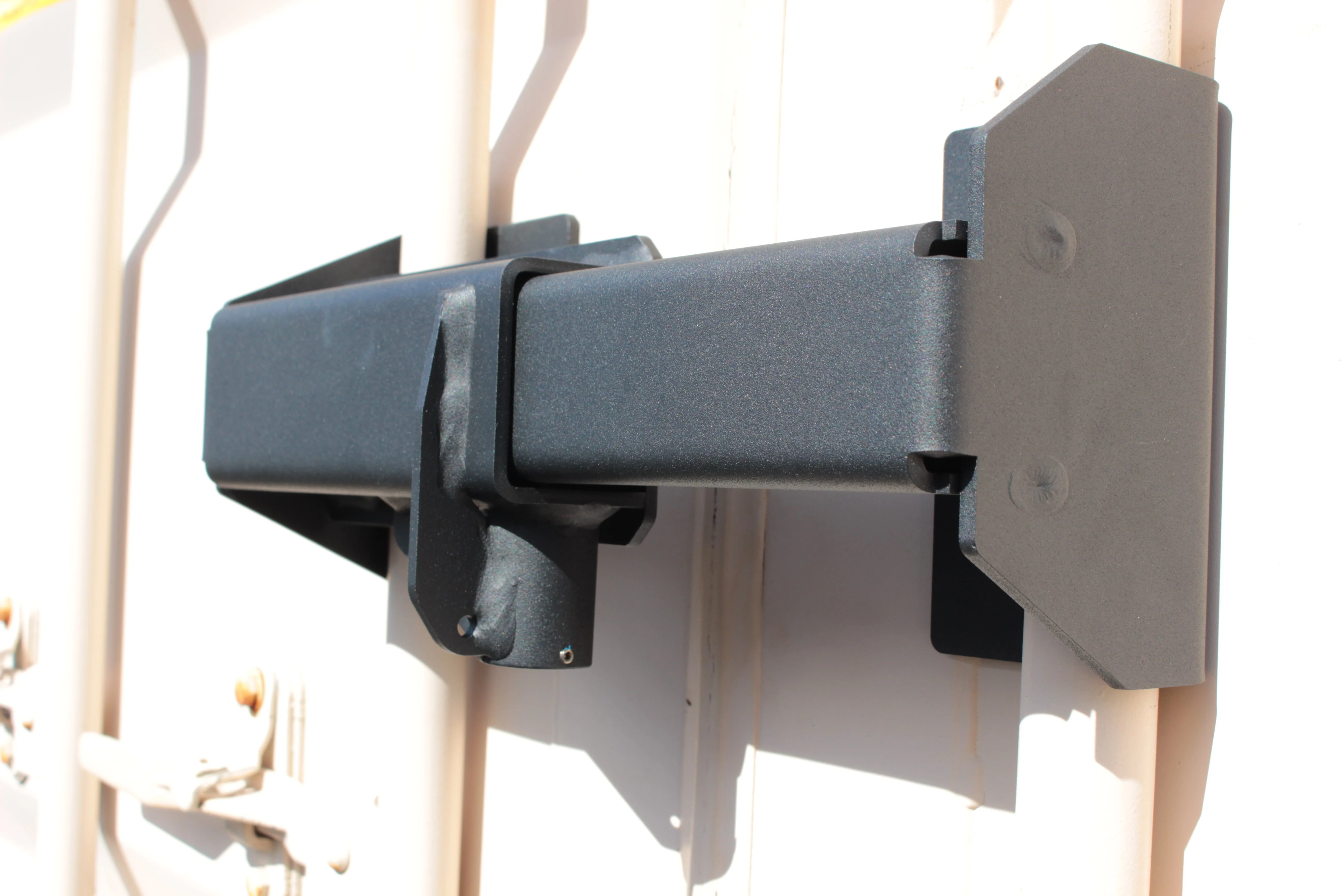 Cargo Door Lock - Image 9